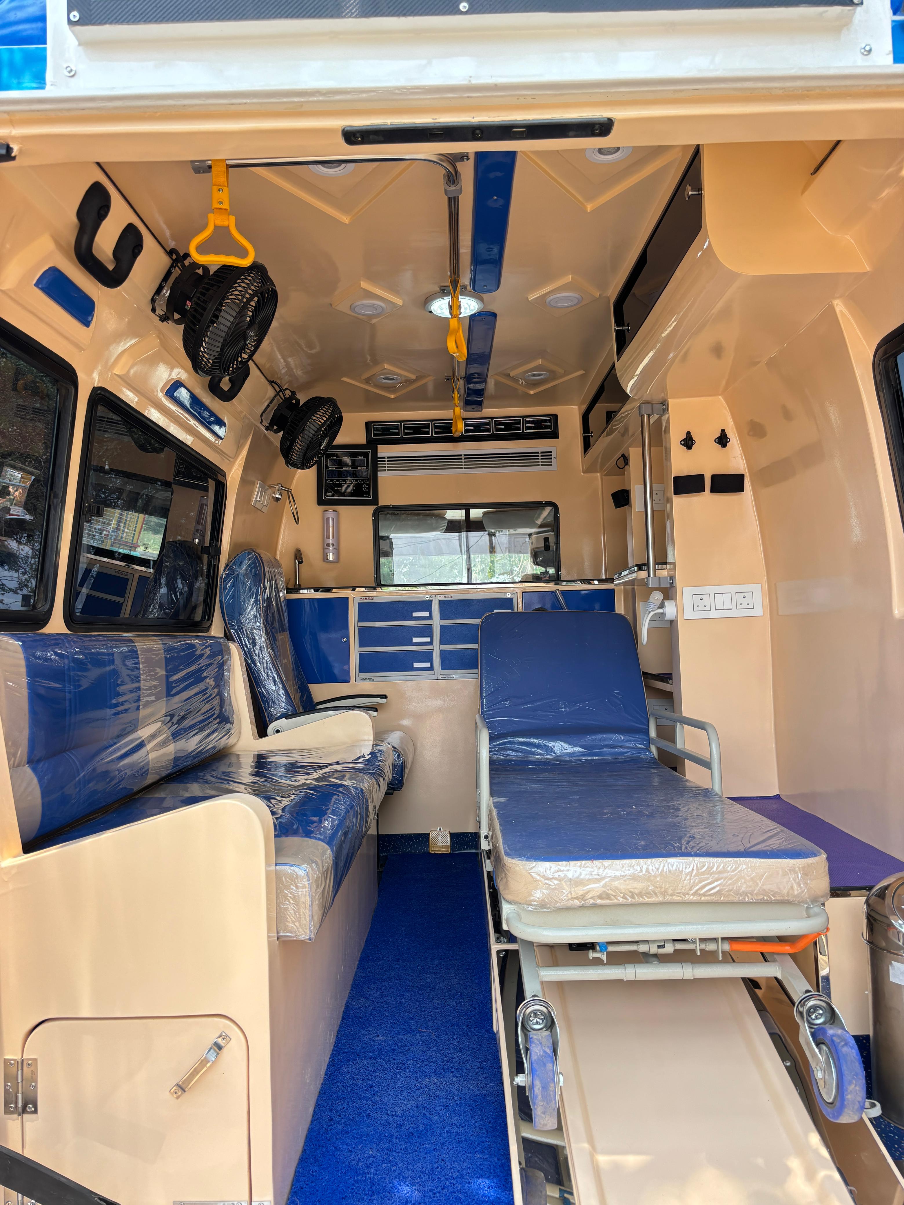 Ganii Ambulance Services medical team ready for emergency response